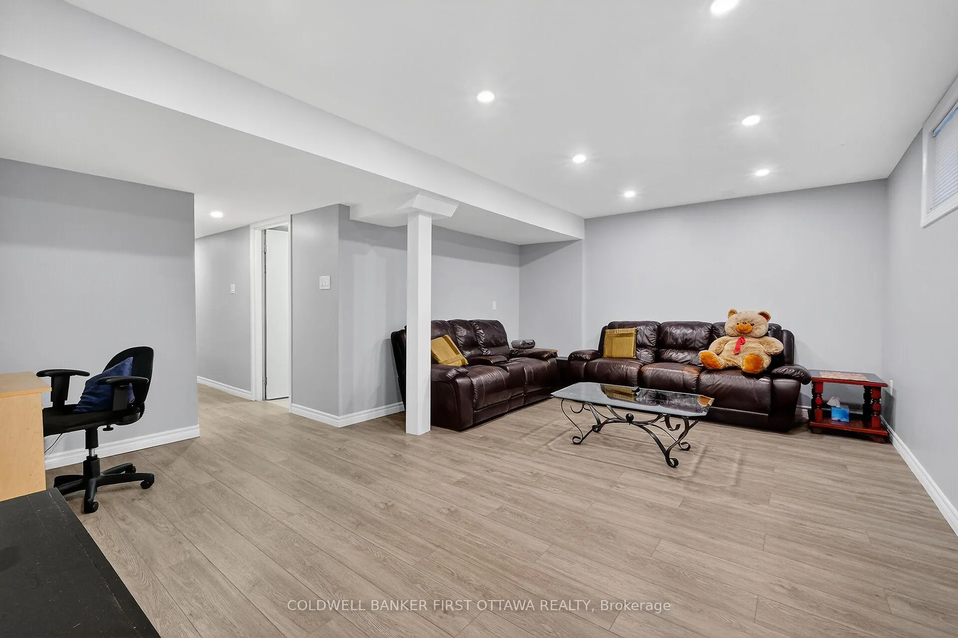 Photo 29 of 6 Pennington Lane, Ottawa, Blackburn Hamlet — HOMEH