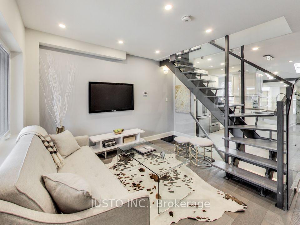 Photo 5 of 71 Frater Avenue, Toronto, Danforth Village-East York — HOMEH