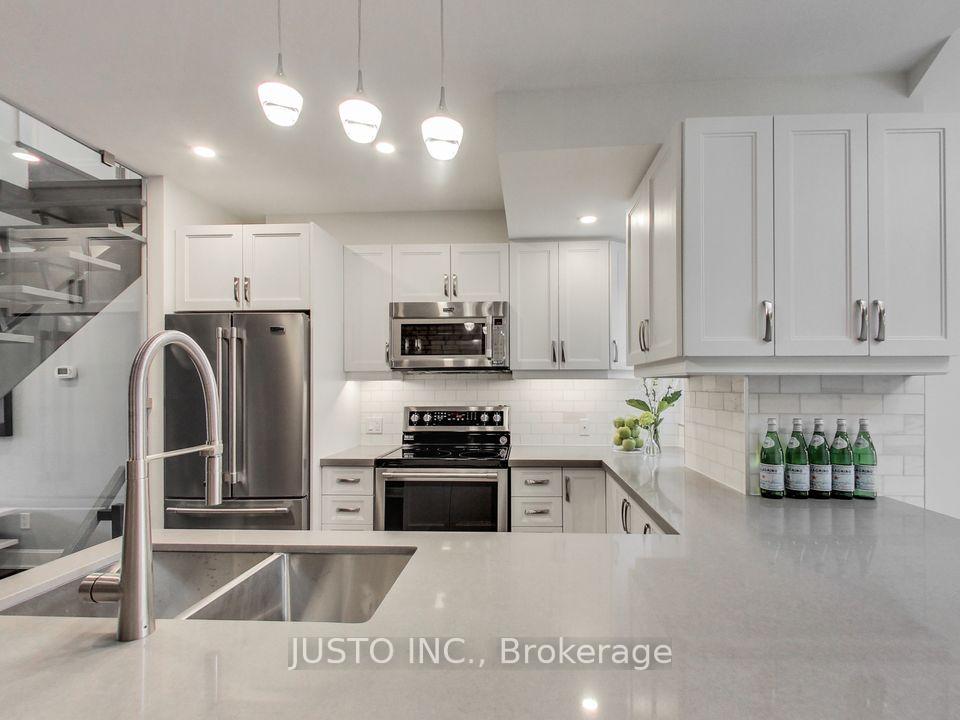 Photo 12 of 71 Frater Avenue, Toronto, Danforth Village-East York — HOMEH
