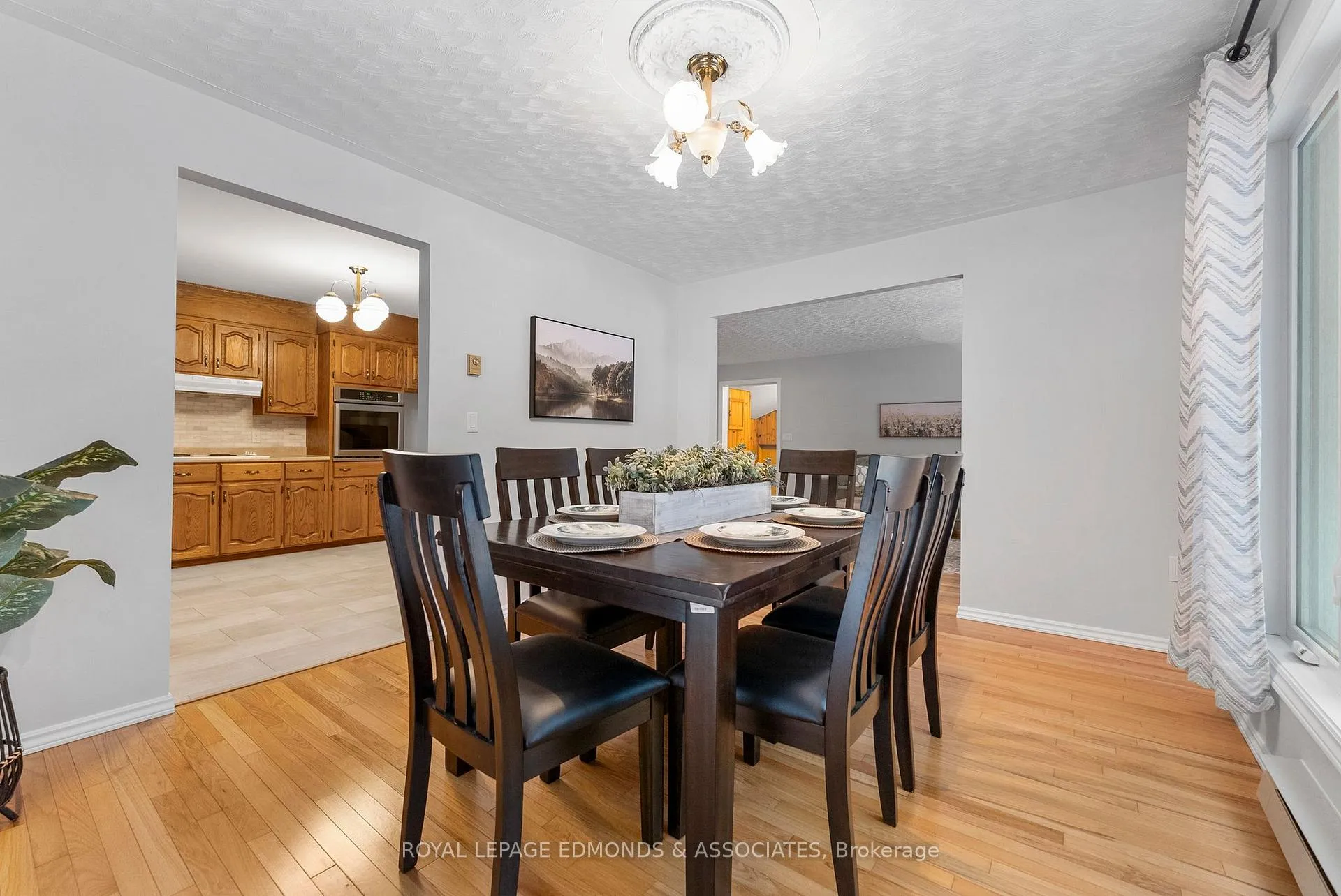 Photo 12 of 1137 Locksley Road, Laurentian Valley — HOMEH