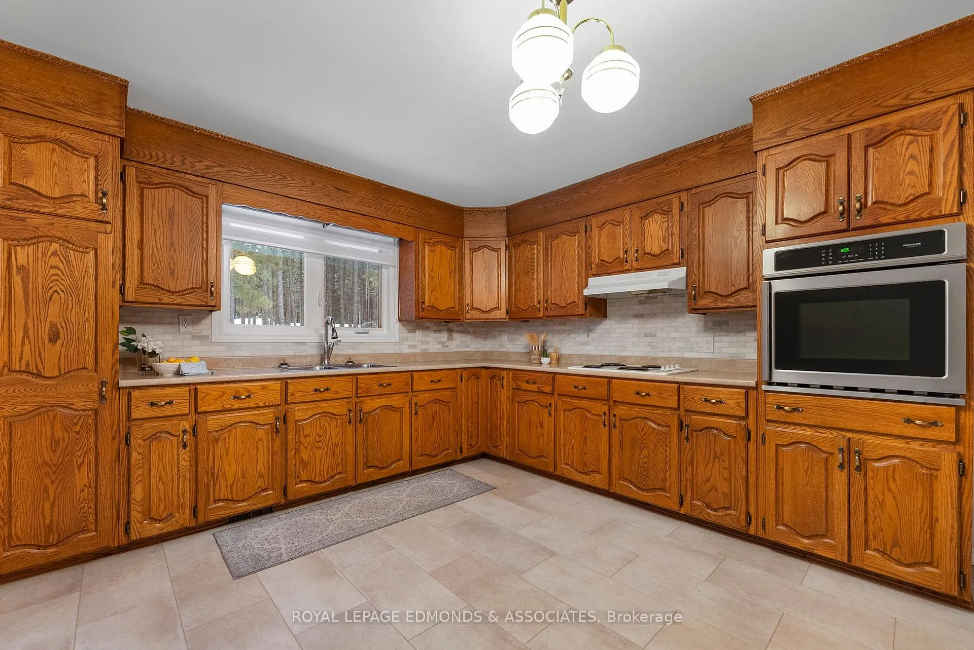 Photo 14 of 1137 Locksley Road, Laurentian Valley — HOMEH