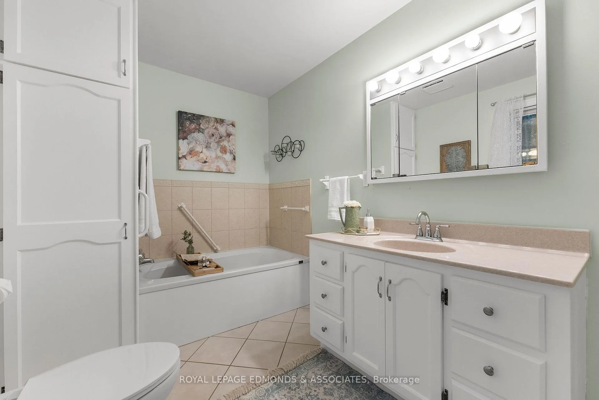 Photo 22 of 1137 Locksley Road, Laurentian Valley — HOMEH