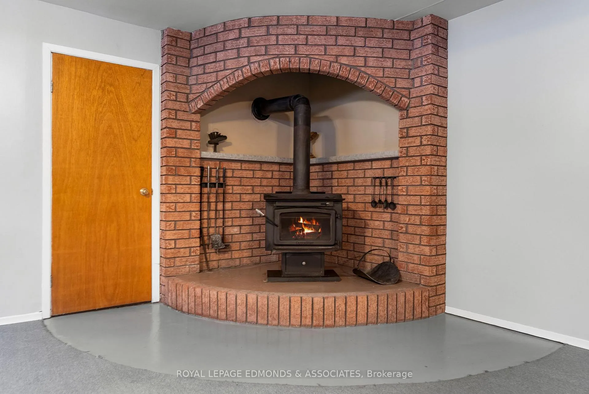 Photo 23 of 1137 Locksley Road, Laurentian Valley — HOMEH