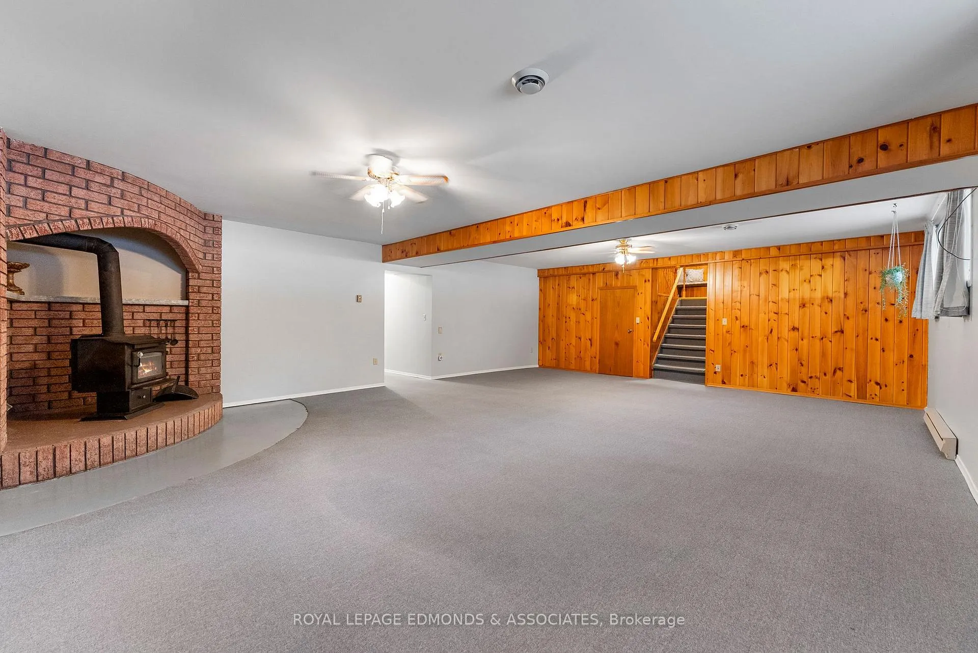 Photo 24 of 1137 Locksley Road, Laurentian Valley — HOMEH