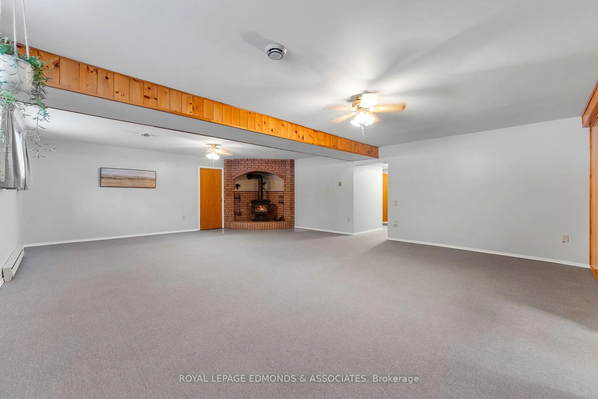 Photo 25 of 1137 Locksley Road, Laurentian Valley — HOMEH