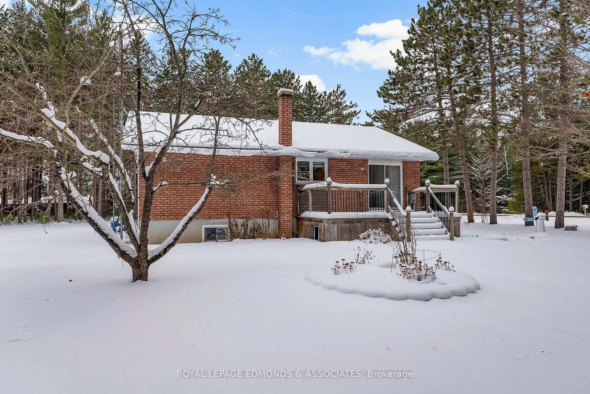 Photo 36 of 1137 Locksley Road, Laurentian Valley — HOMEH