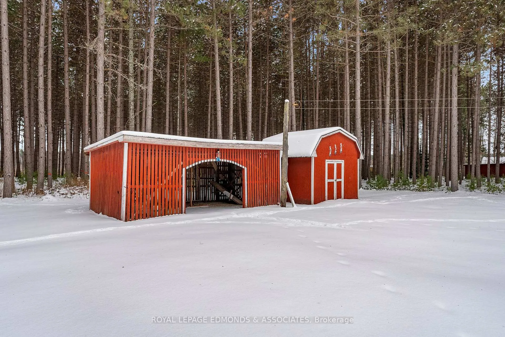 Photo 37 of 1137 Locksley Road, Laurentian Valley — HOMEH
