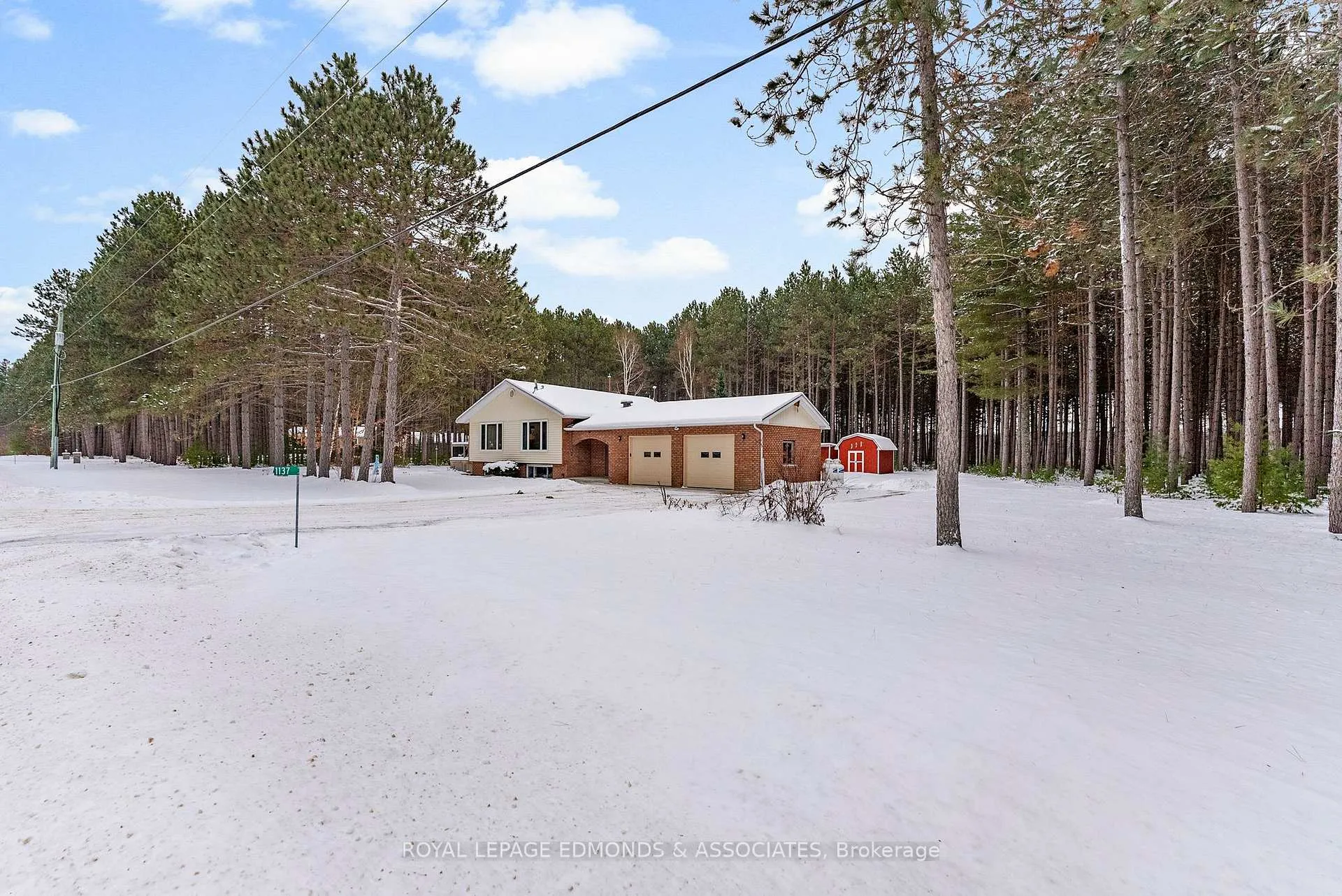 Photo 40 of 1137 Locksley Road, Laurentian Valley — HOMEH