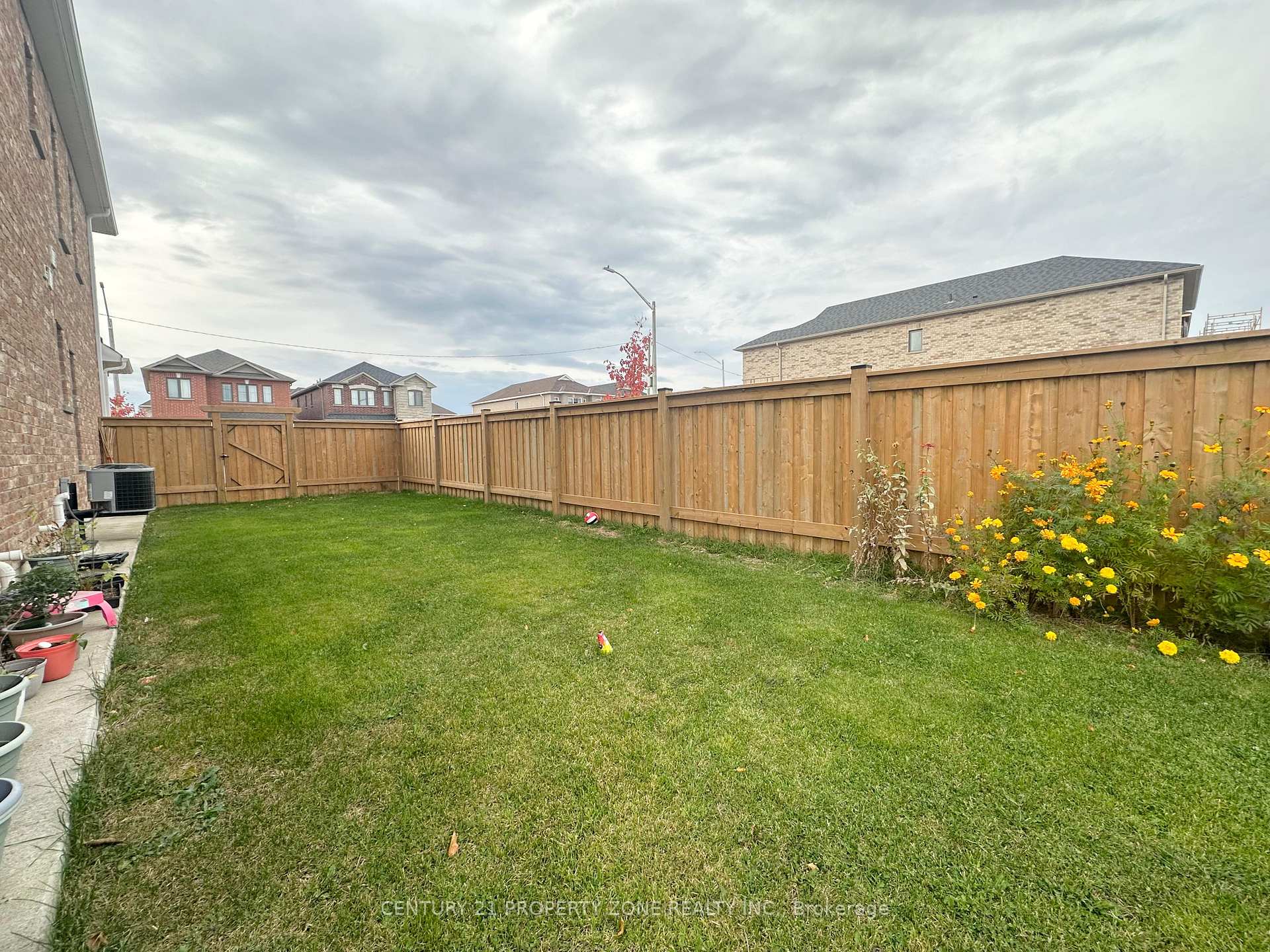 Photo 26 of 94 Palace Street, Thorold, Thorold Downtown — HOMEH