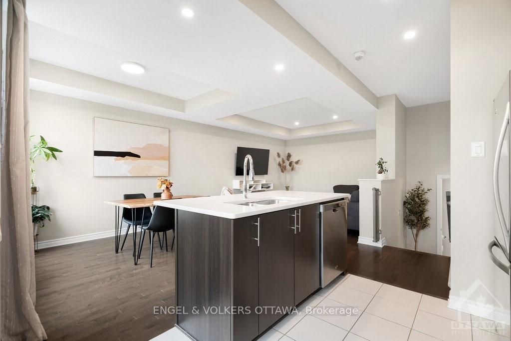 Photo 24 of 647 Trigoria Crescent, Ottawa, Avalon West — HOMEH