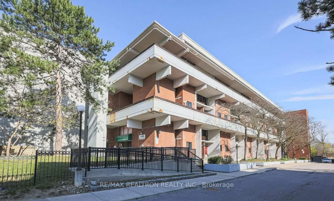 Photo 1 of Unit 117, 140 Leeward Glenway, Toronto, Flemingdon Park — HOMEH