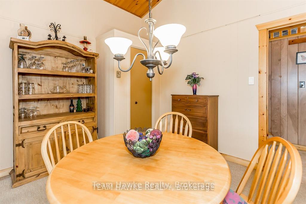 Photo 2 of 47 Parklane Court, Tiny, Rural Tiny — HOMEH