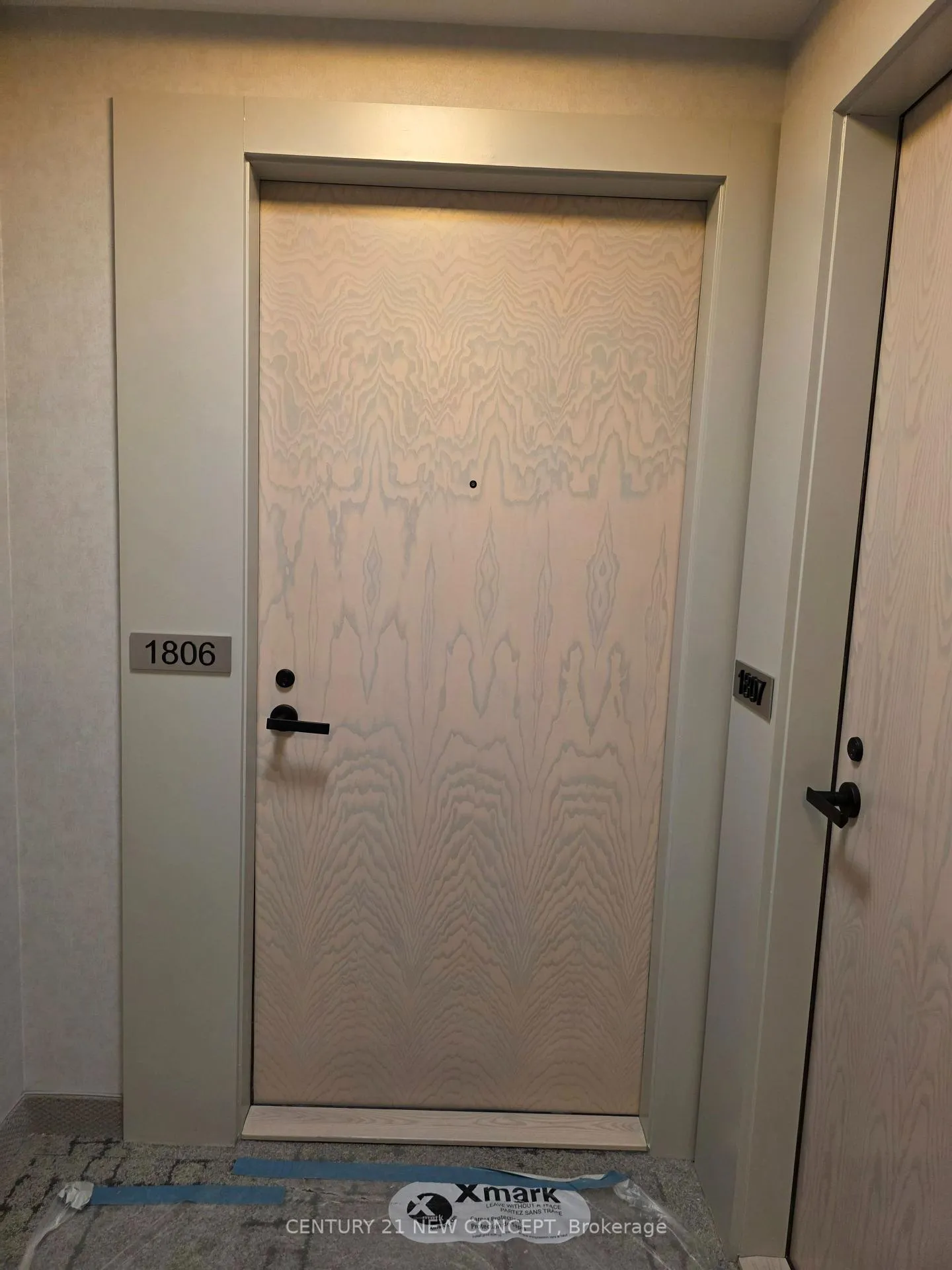 Photo 2 of Unit 1806, 8 Interchange Way, Vaughan, Vaughan Corporate Centre — HOMEH