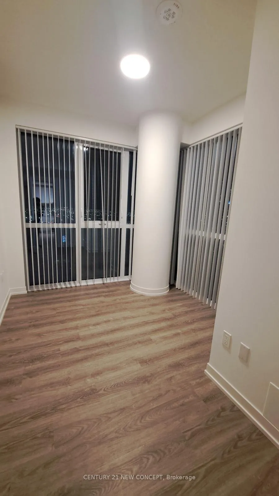 Photo 8 of Unit 1806, 8 Interchange Way, Vaughan, Vaughan Corporate Centre — HOMEH