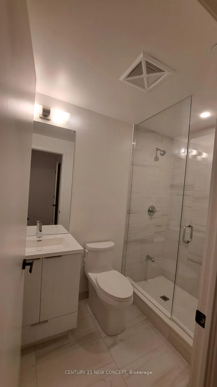 Photo 13 of Unit 1806, 8 Interchange Way, Vaughan, Vaughan Corporate Centre — HOMEH