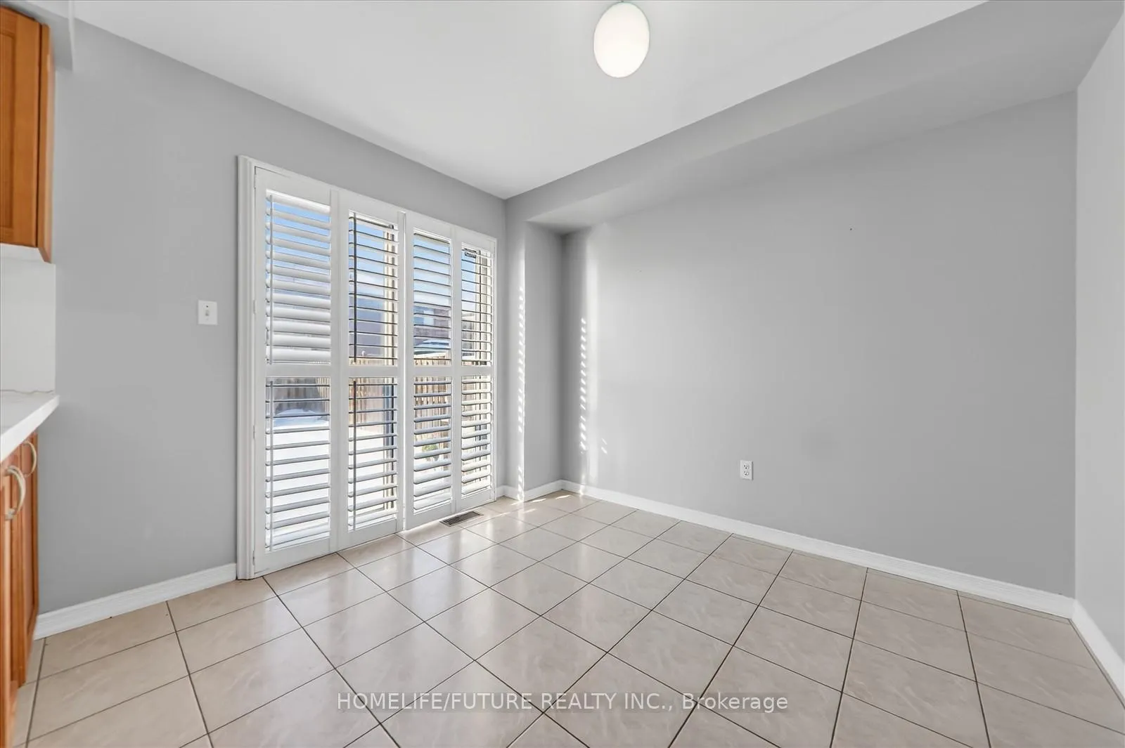 Photo 14 of 29 Riverplace Crescent, Brampton, Bram East — HOMEH