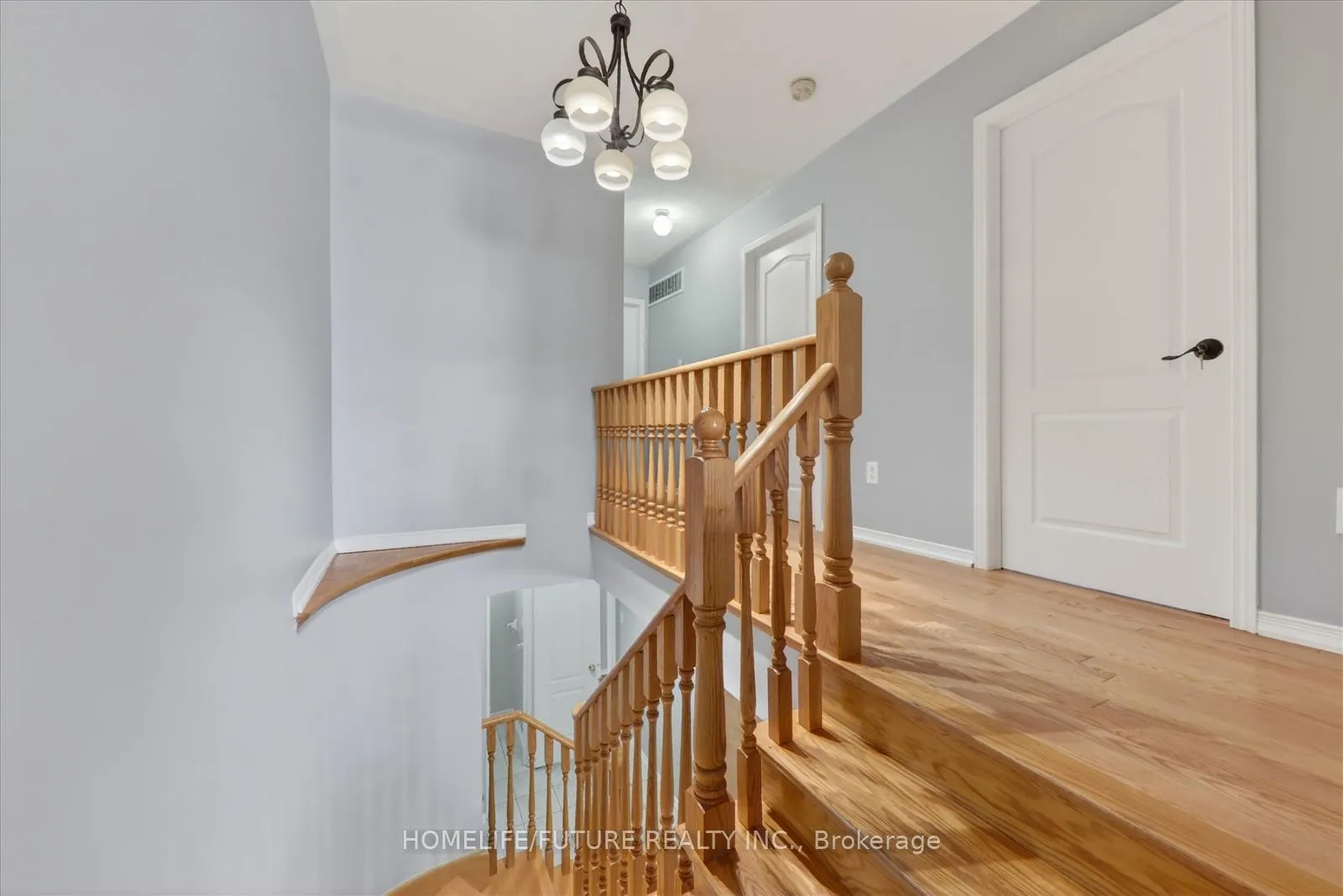 Photo 18 of 29 Riverplace Crescent, Brampton, Bram East — HOMEH