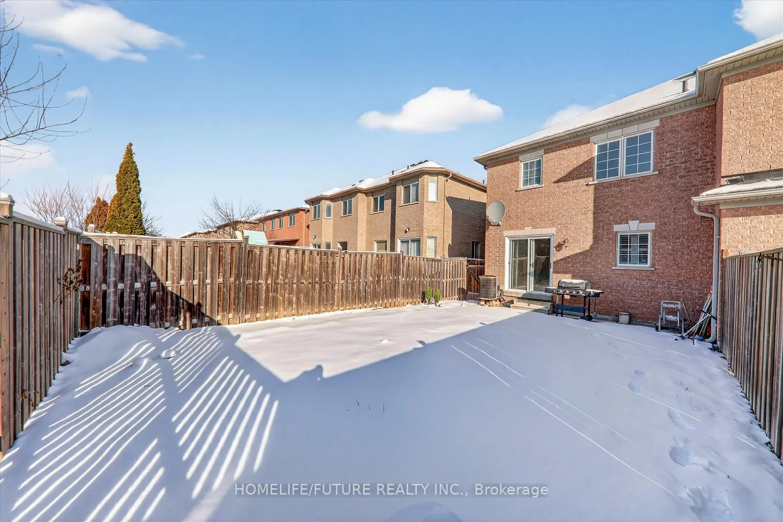Photo 33 of 29 Riverplace Crescent, Brampton, Bram East — HOMEH