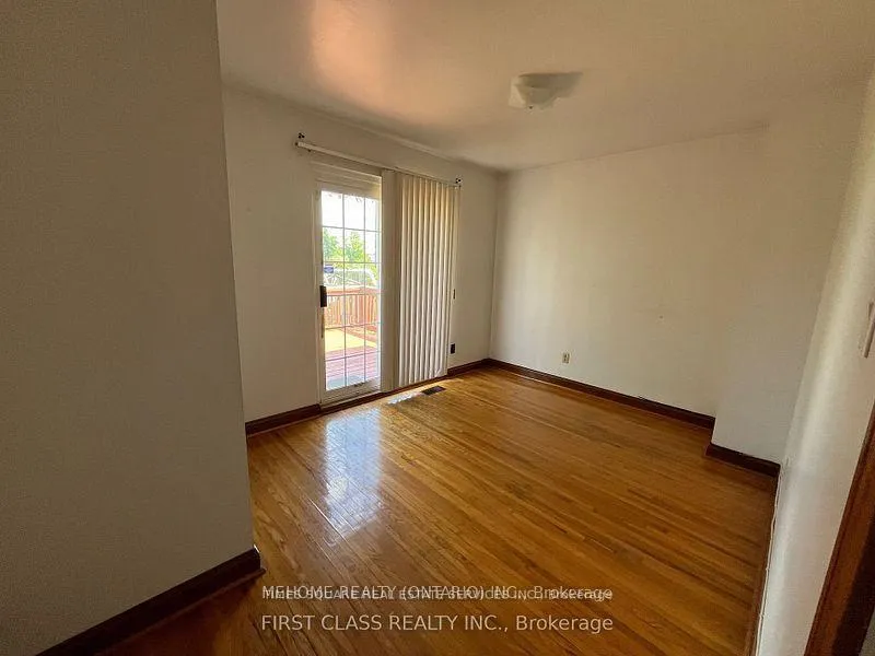 Photo 3 of 42 Earlthorpe Crescent, Scarborough, Woburn — HOMEH