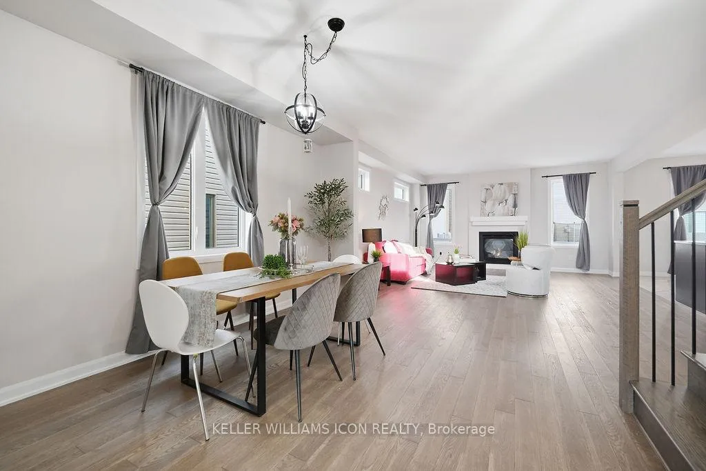 Photo 6 of 808 Cappamore Drive, Ottawa, Barrhaven - Half Moon Bay — HOMEH