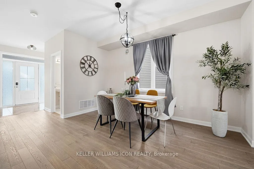 Photo 8 of 808 Cappamore Drive, Ottawa, Barrhaven - Half Moon Bay — HOMEH