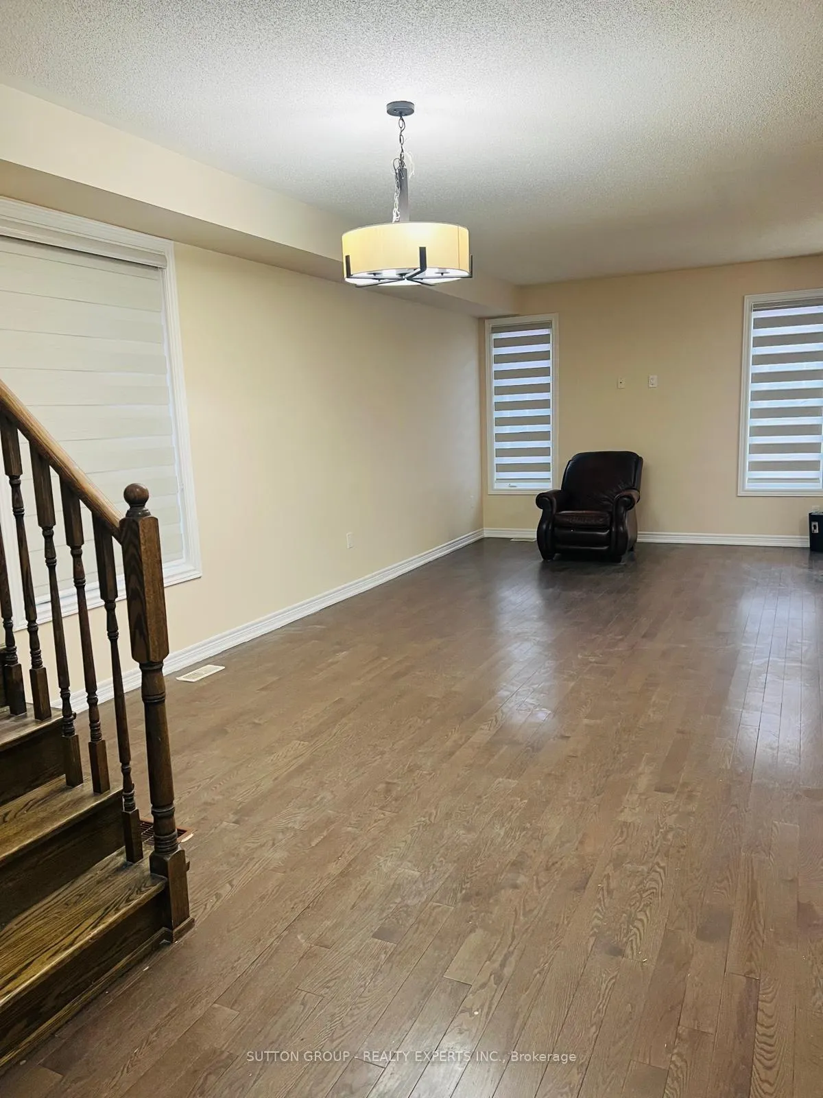 Photo 3 of 67 Vezna Crescent, Brampton, Credit Valley — HOMEH