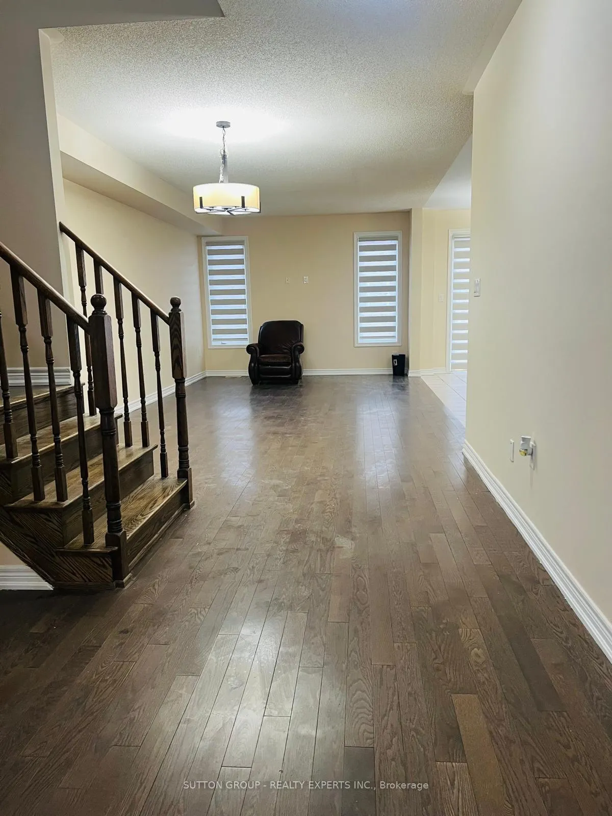 Photo 4 of 67 Vezna Crescent, Brampton, Credit Valley — HOMEH