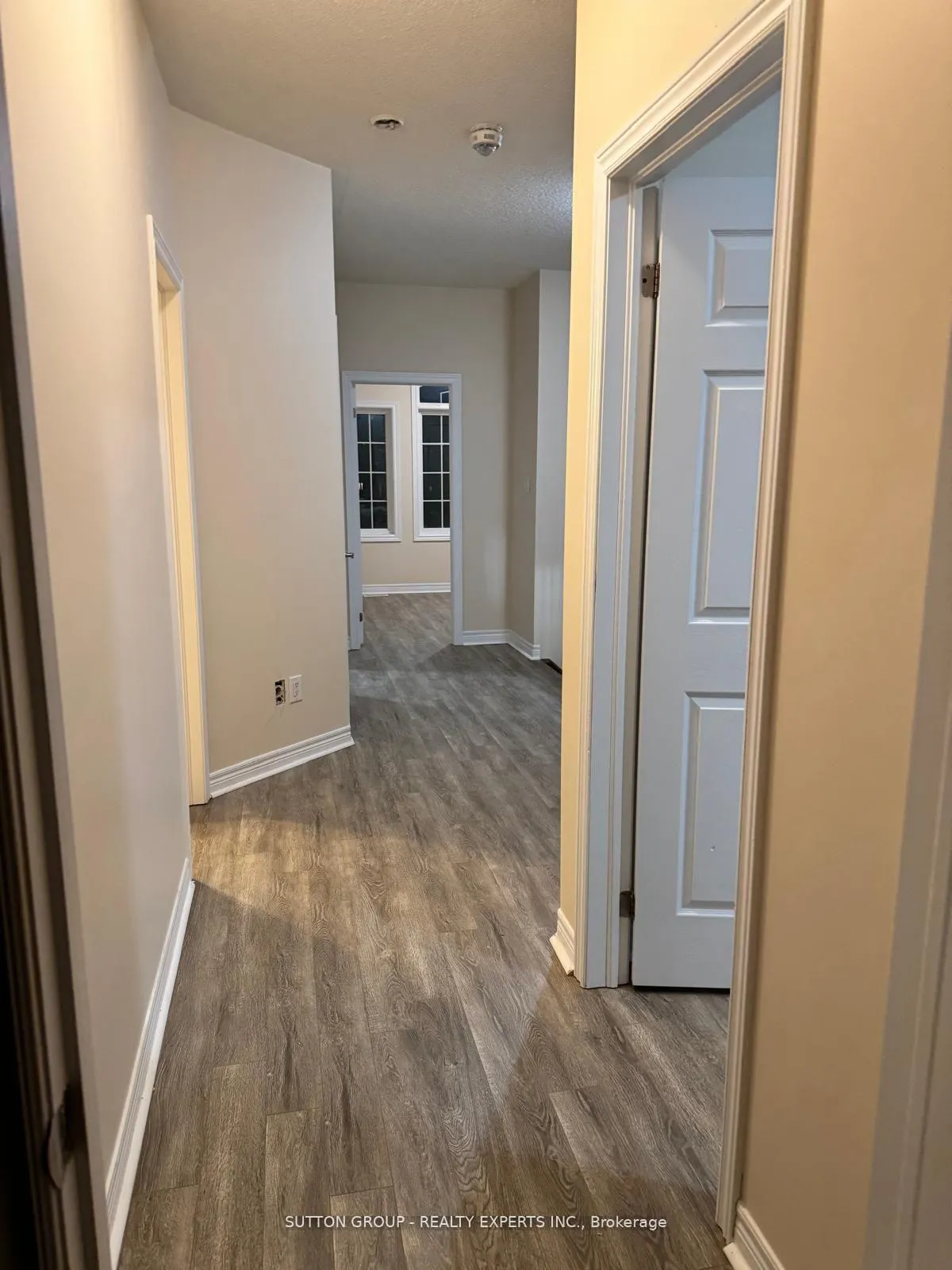 Photo 11 of 67 Vezna Crescent, Brampton, Credit Valley — HOMEH