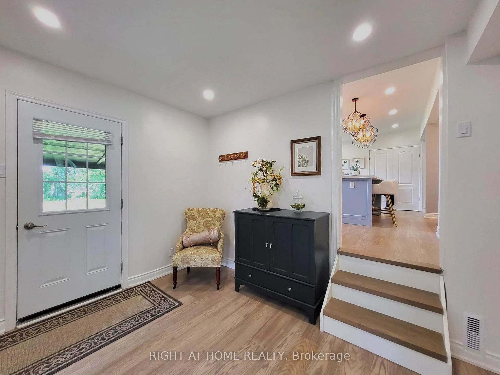 Photo 6 of 1012 Goshen Road, Innisfil, Alcona — HOMEH