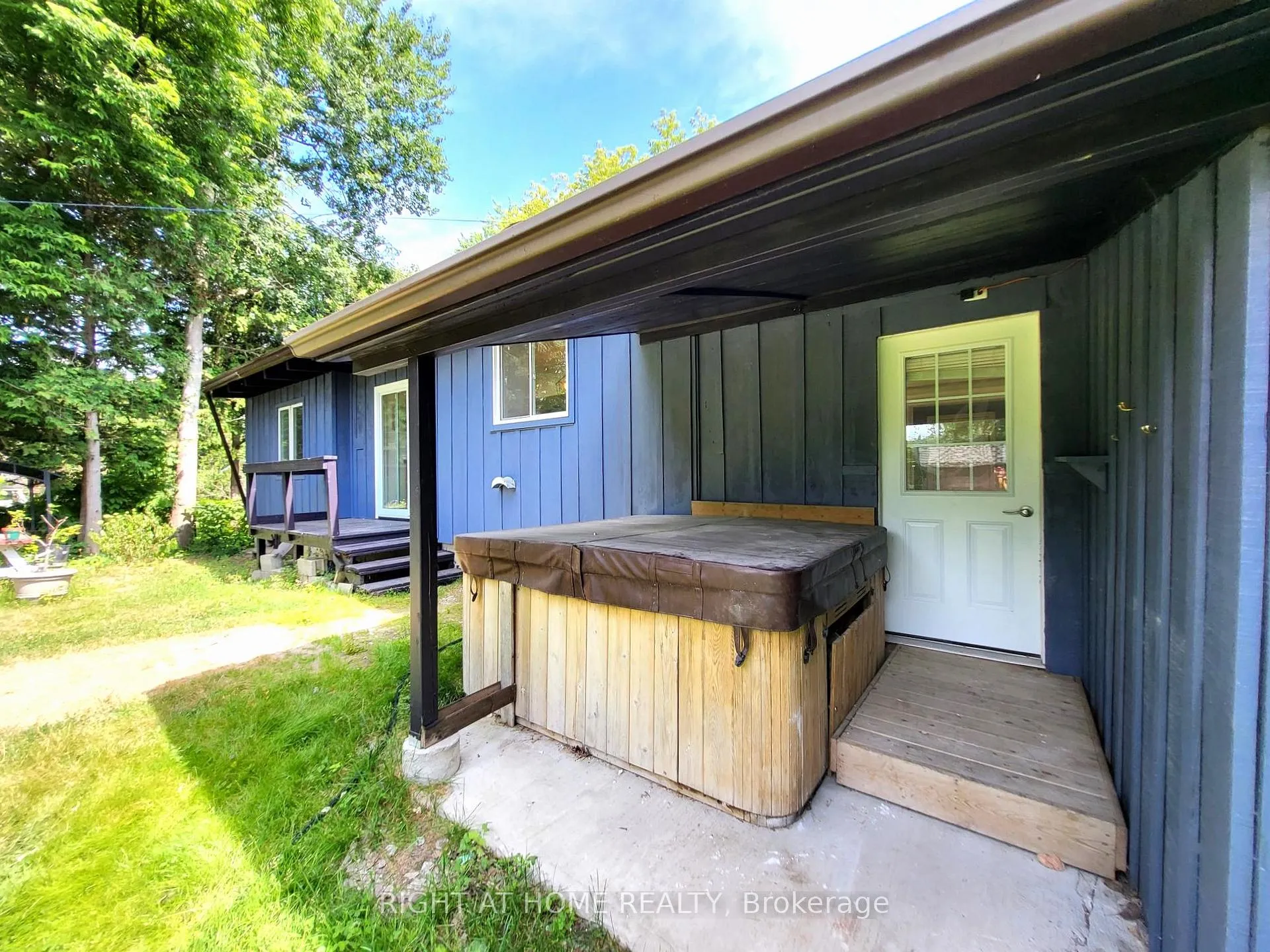 Photo 23 of 1012 Goshen Road, Innisfil, Alcona — HOMEH