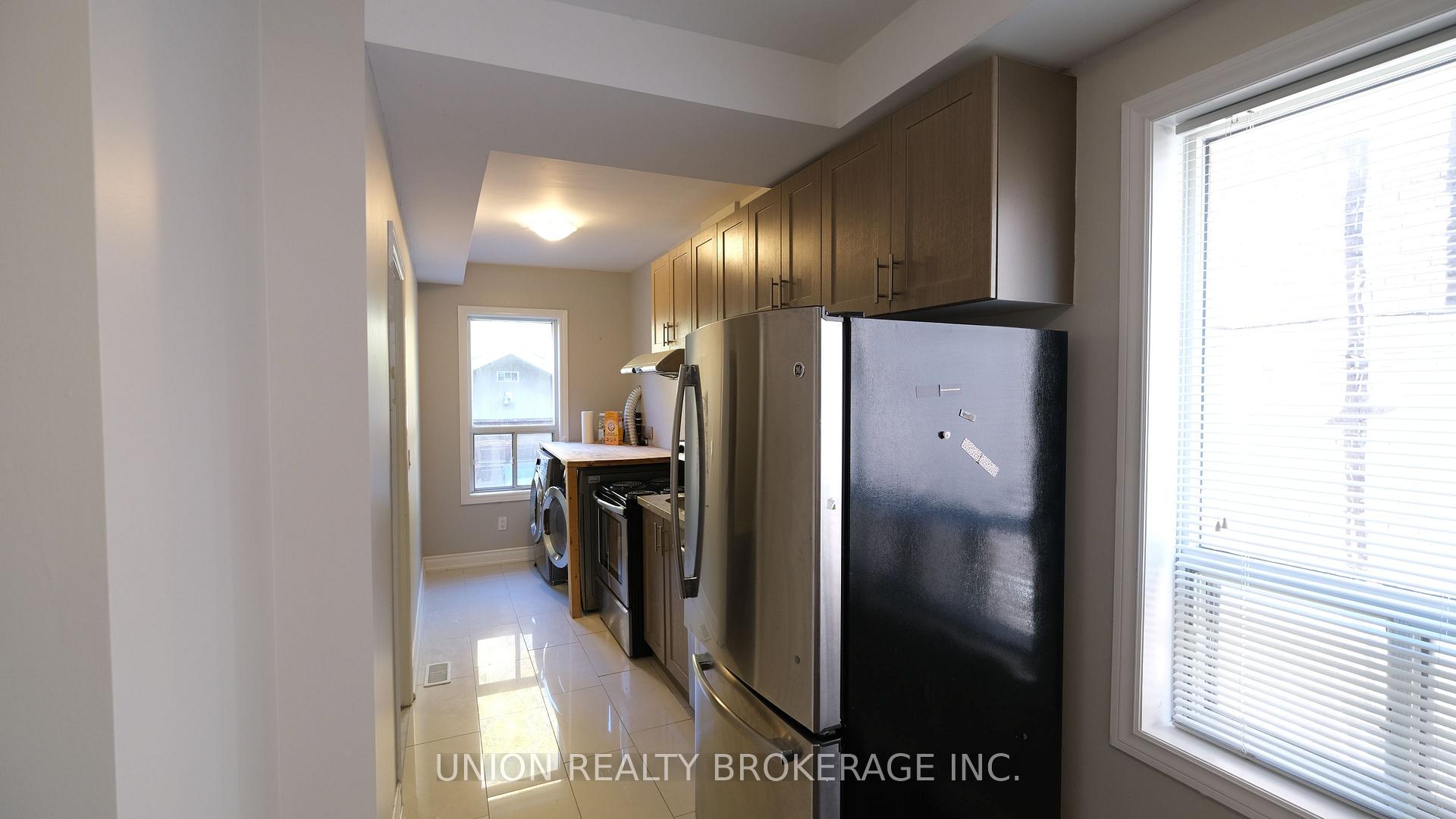 Photo 8 of Unit #Main, 264 Strathmore Boulevard, Toronto, Danforth — HOMEH