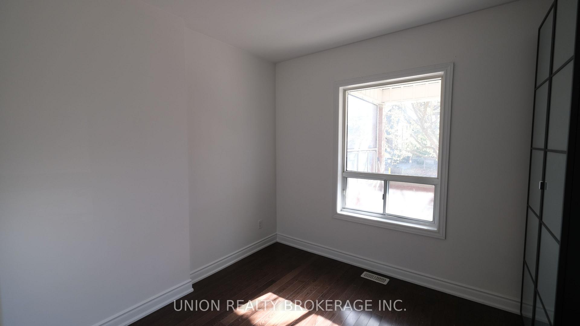 Photo 9 of Unit #Main, 264 Strathmore Boulevard, Toronto, Danforth — HOMEH