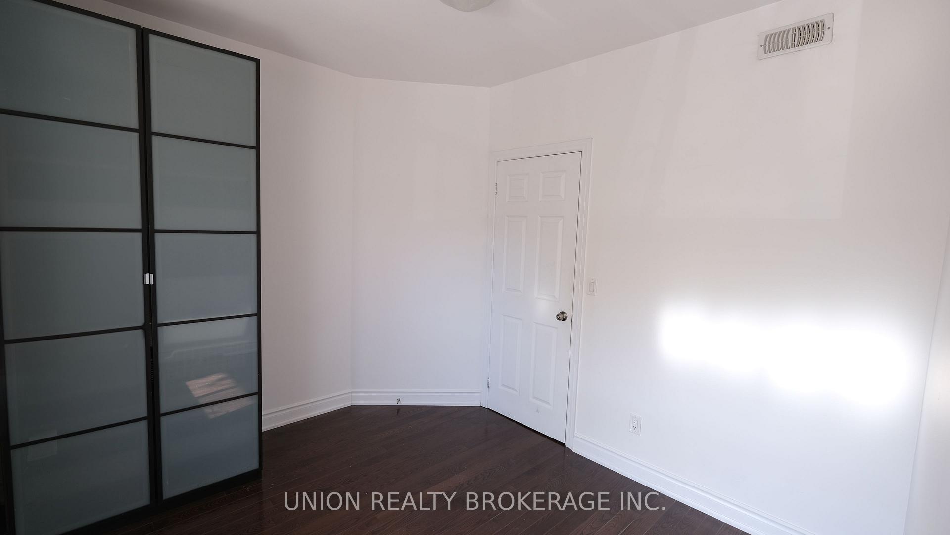 Photo 12 of Unit #Main, 264 Strathmore Boulevard, Toronto, Danforth — HOMEH