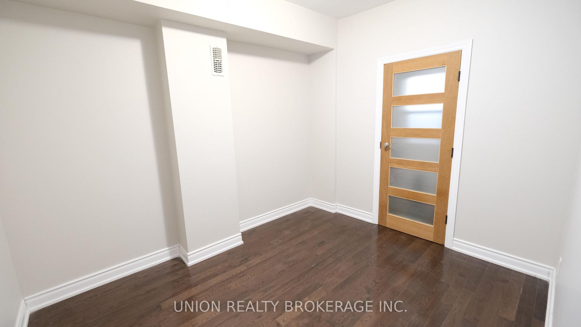 Photo 15 of Unit #Main, 264 Strathmore Boulevard, Toronto, Danforth — HOMEH