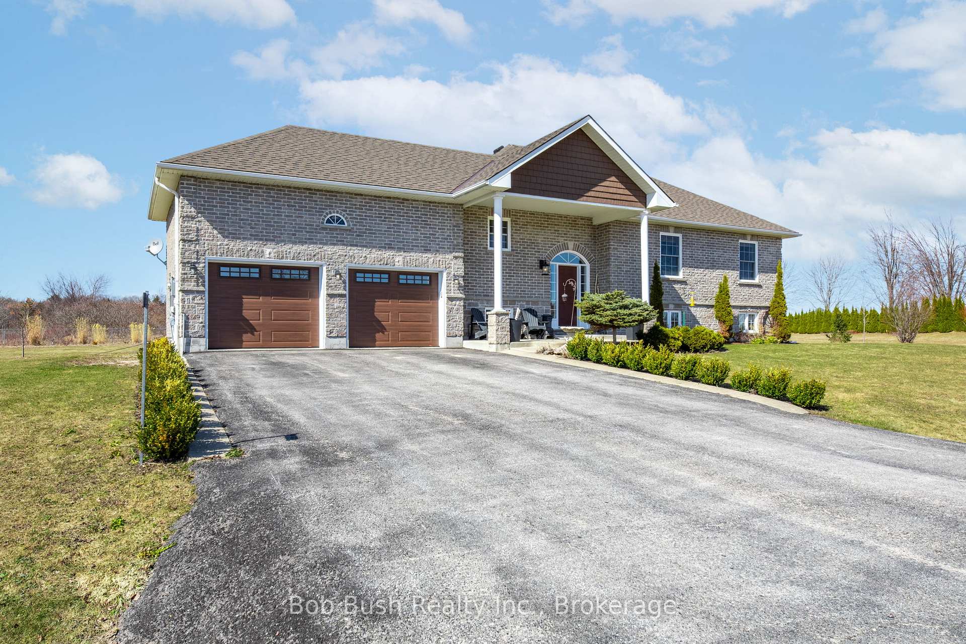 Photo 5 of 38 Asselin Drive, Tiny, Rural Tiny — HOMEH