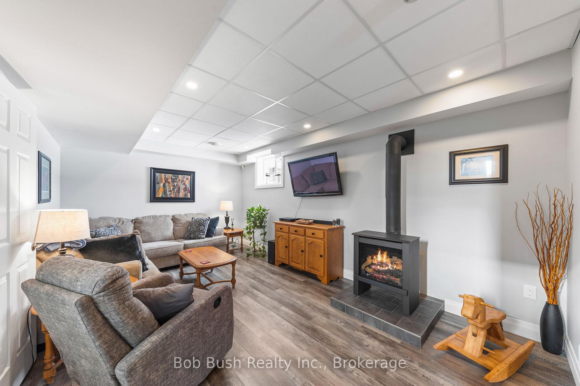 Photo 26 of 38 Asselin Drive, Tiny, Rural Tiny — HOMEH