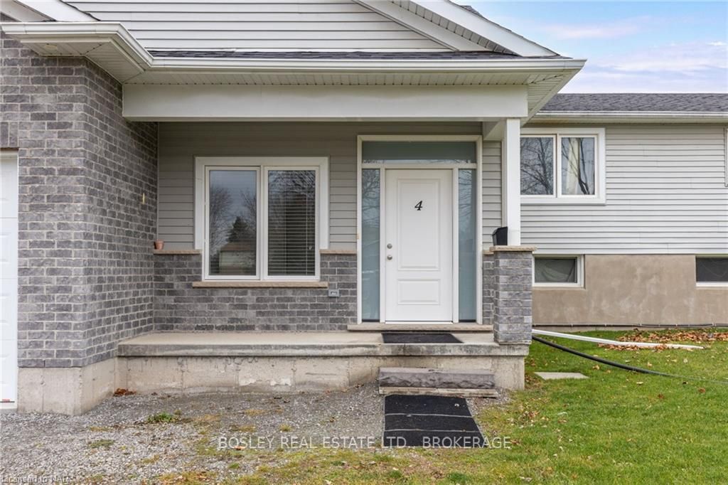 Photo 3 of 4 Ivy Crescent, Thorold, Confederation Heights — HOMEH