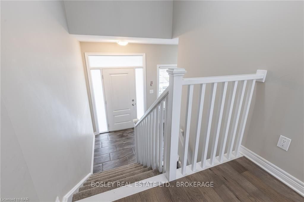 Photo 4 of 4 Ivy Crescent, Thorold, Confederation Heights — HOMEH