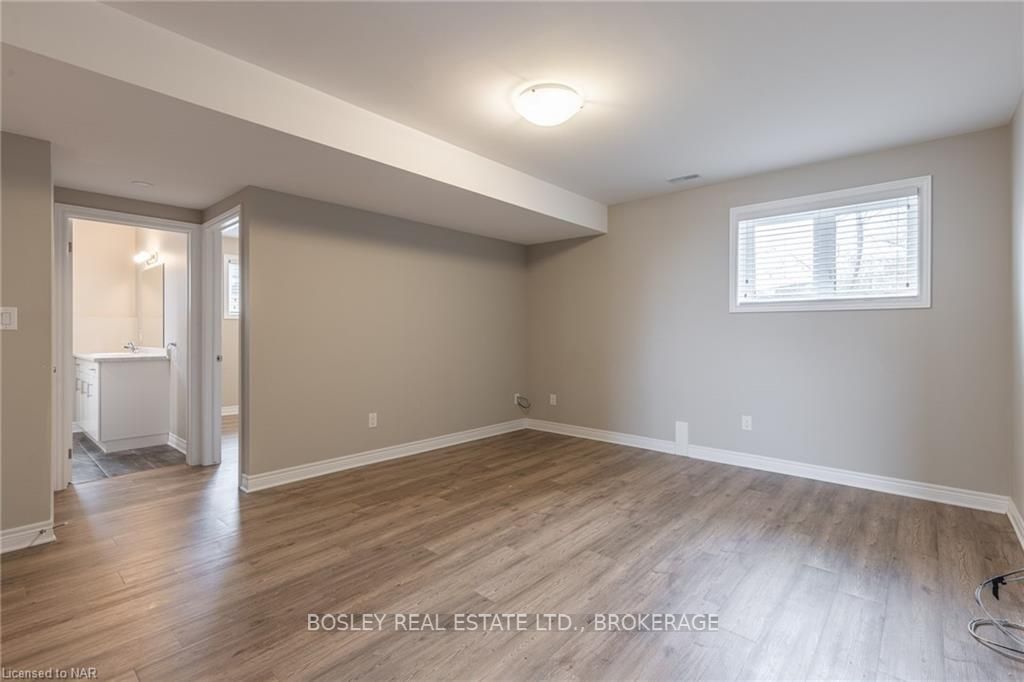 Photo 15 of 4 Ivy Crescent, Thorold, Confederation Heights — HOMEH