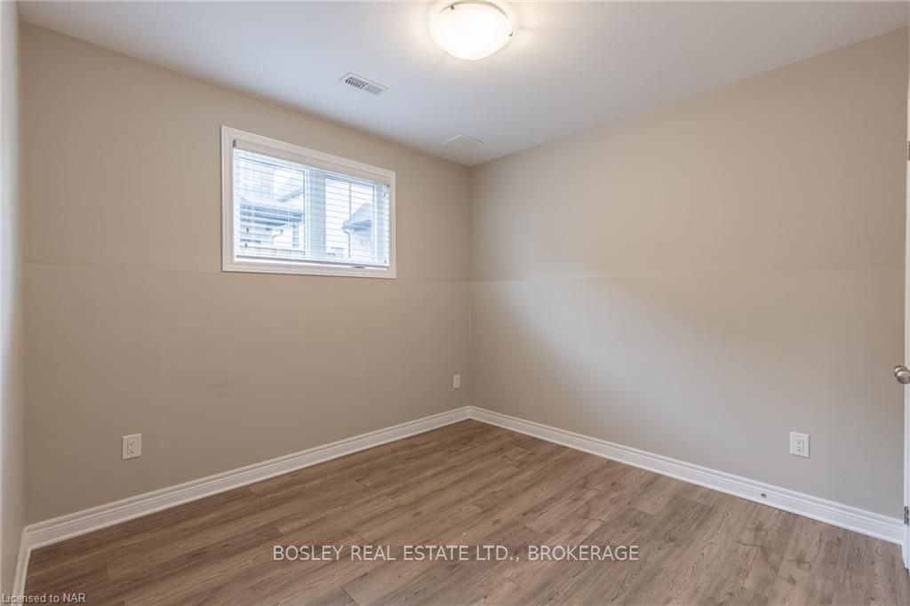 Photo 17 of 4 Ivy Crescent, Thorold, Confederation Heights — HOMEH