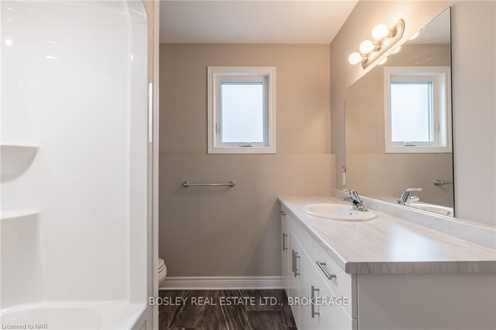 Photo 18 of 4 Ivy Crescent, Thorold, Confederation Heights — HOMEH