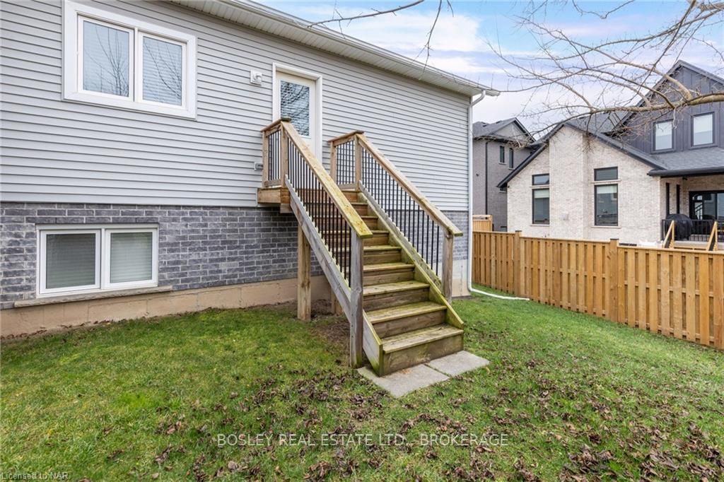 Photo 20 of 4 Ivy Crescent, Thorold, Confederation Heights — HOMEH
