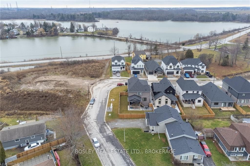 Photo 23 of 4 Ivy Crescent, Thorold, Confederation Heights — HOMEH