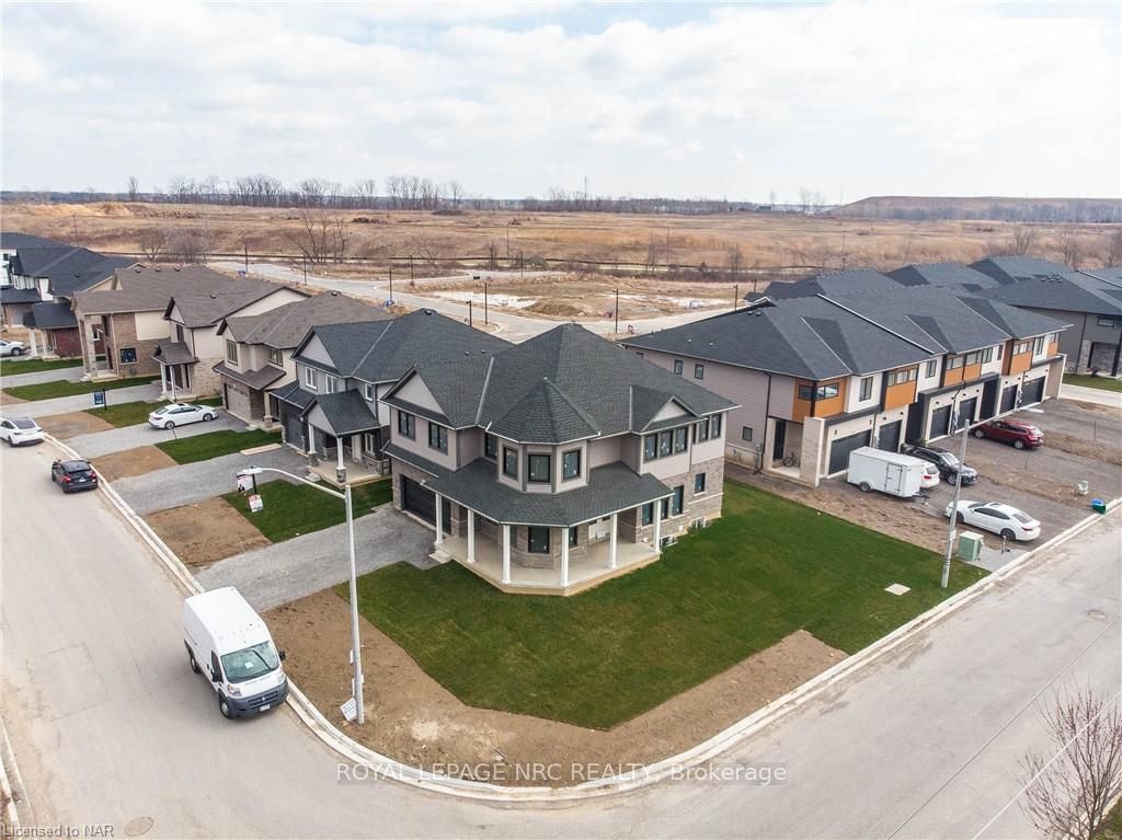 Photo 16 of 1 Alicia Crescent, Thorold, Hurricane/Merrittville — HOMEH