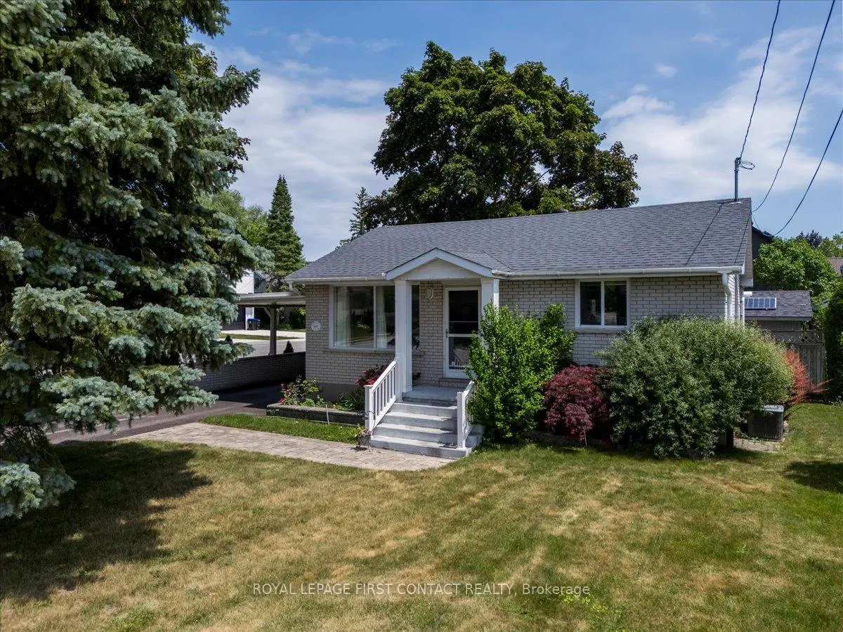 Photo 1 of 591 Oak Street, Collingwood — HOMEH