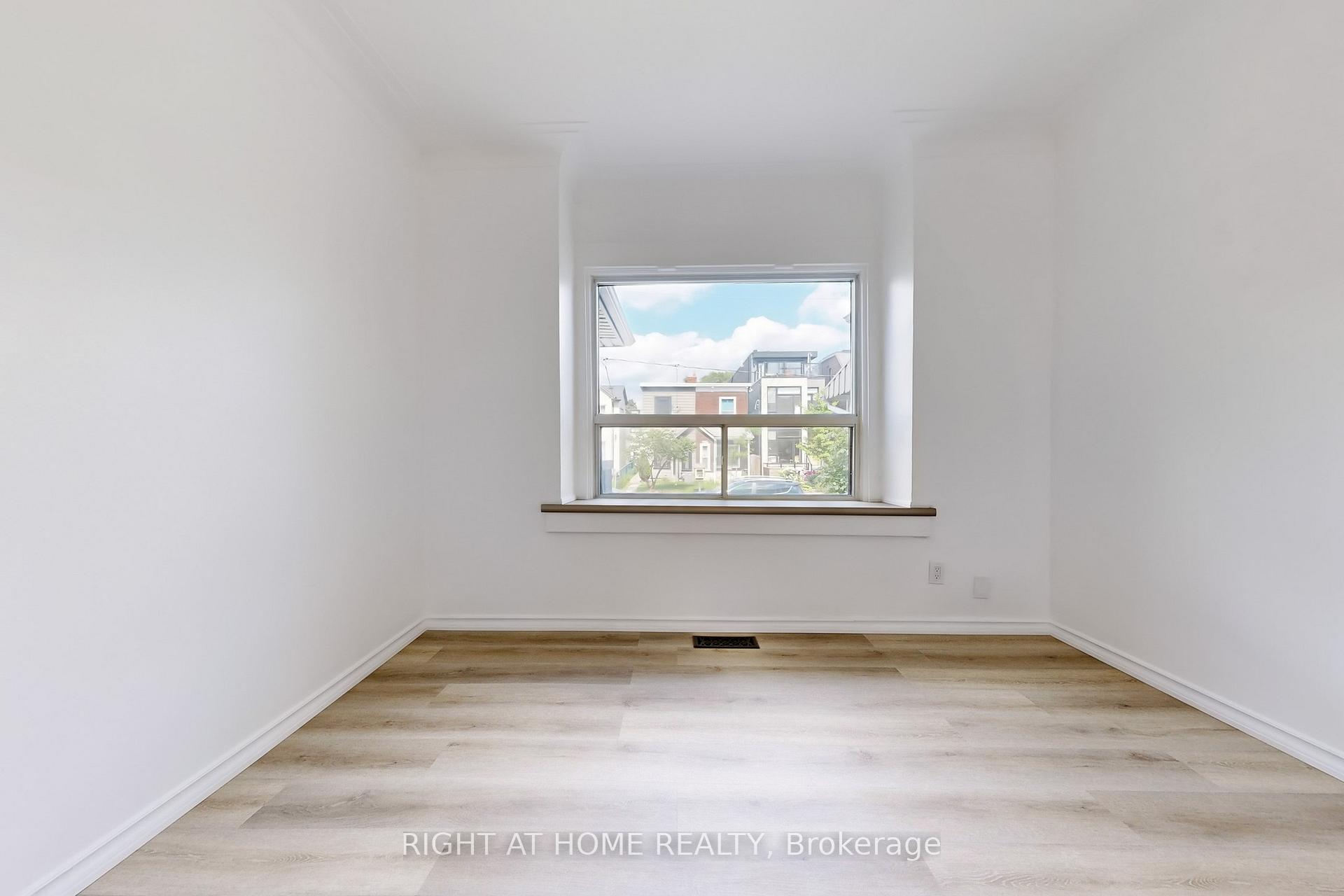 Photo 8 of Unit 1, 656 Crawford Street, Toronto, Palmerston-Little Italy — HOMEH