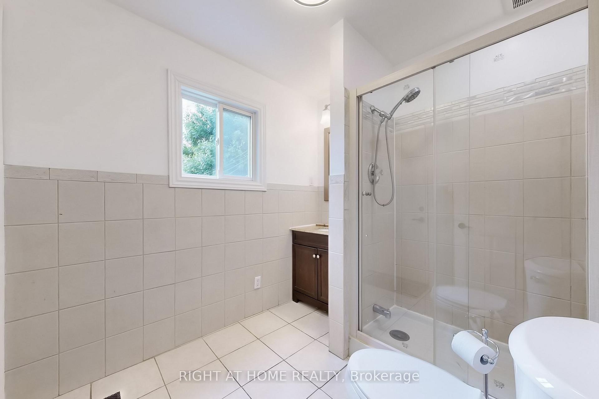 Photo 18 of Unit 1, 656 Crawford Street, Toronto, Palmerston-Little Italy — HOMEH
