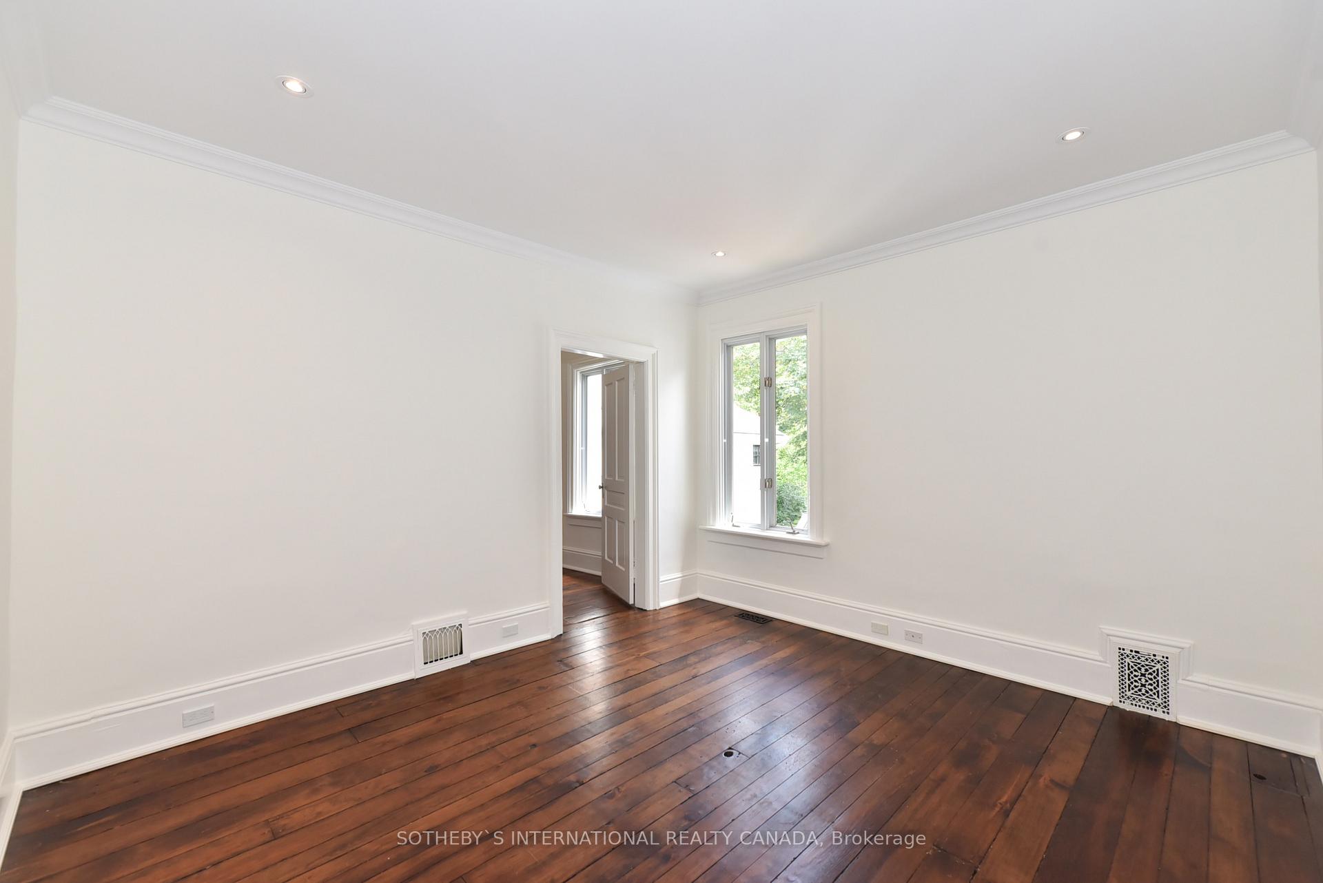 Photo 13 of 29 Lowther Avenue, Toronto, The Annex — HOMEH