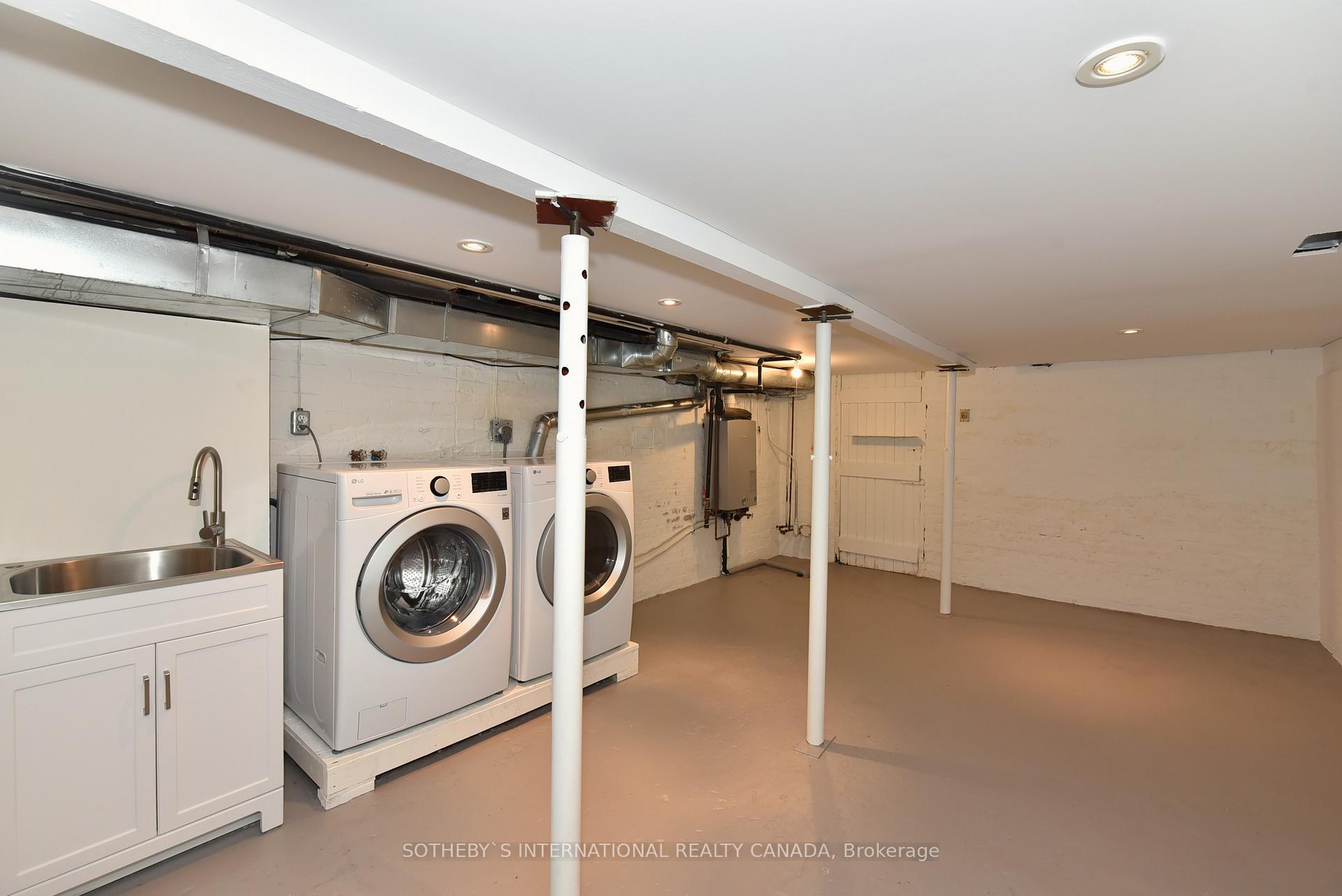 Photo 27 of 29 Lowther Avenue, Toronto, The Annex — HOMEH