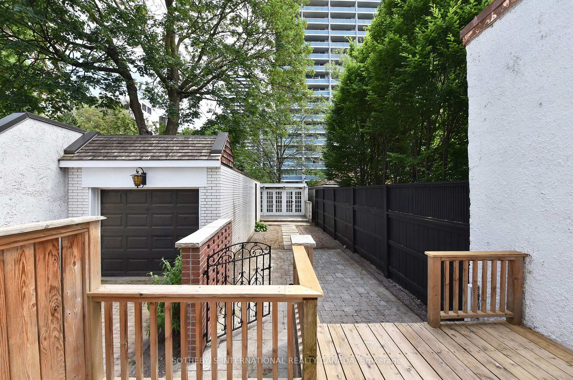 Photo 30 of 29 Lowther Avenue, Toronto, The Annex — HOMEH